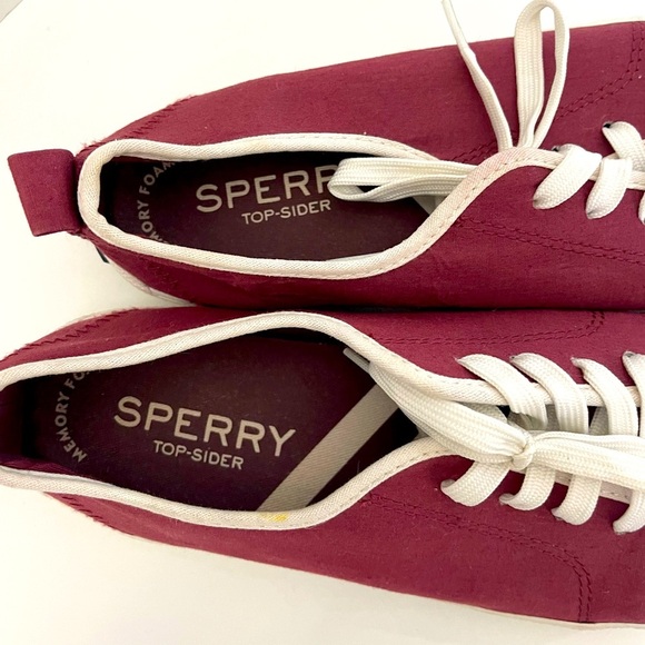 Sperry Women's Burgundy Canvas Sneakers Size 7.5 Lace Up Closure Memory Foam - Picture 4 of 10